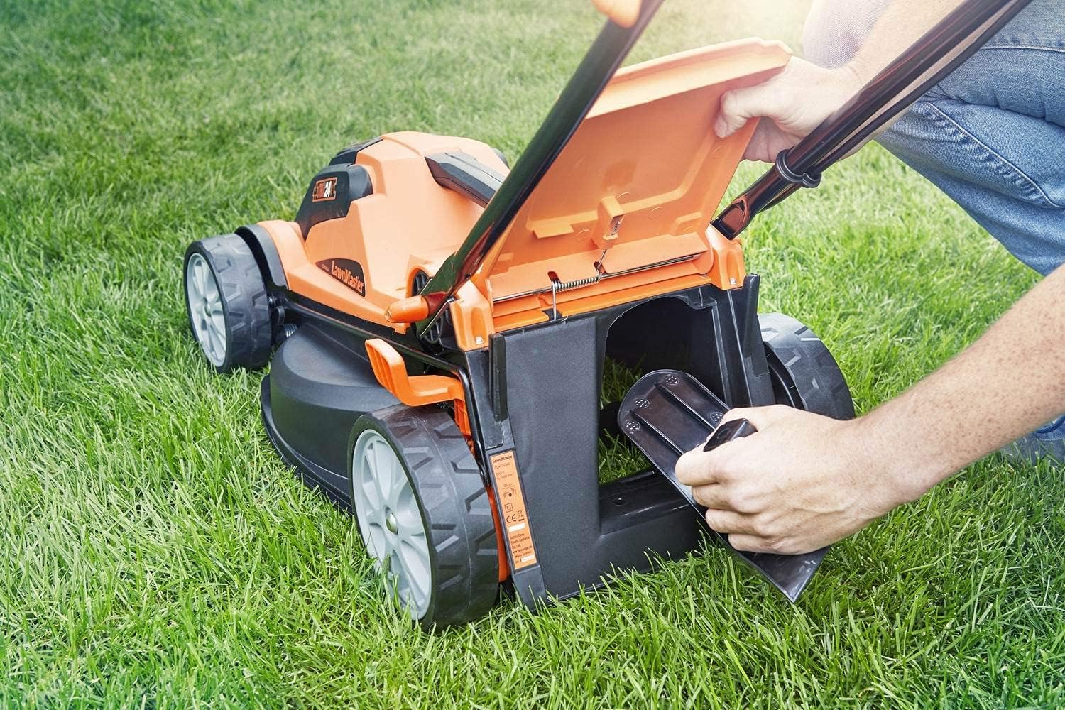Thumbnail 5 de LawnMaster CLMF2434G Tagliaerba 34cm 24V