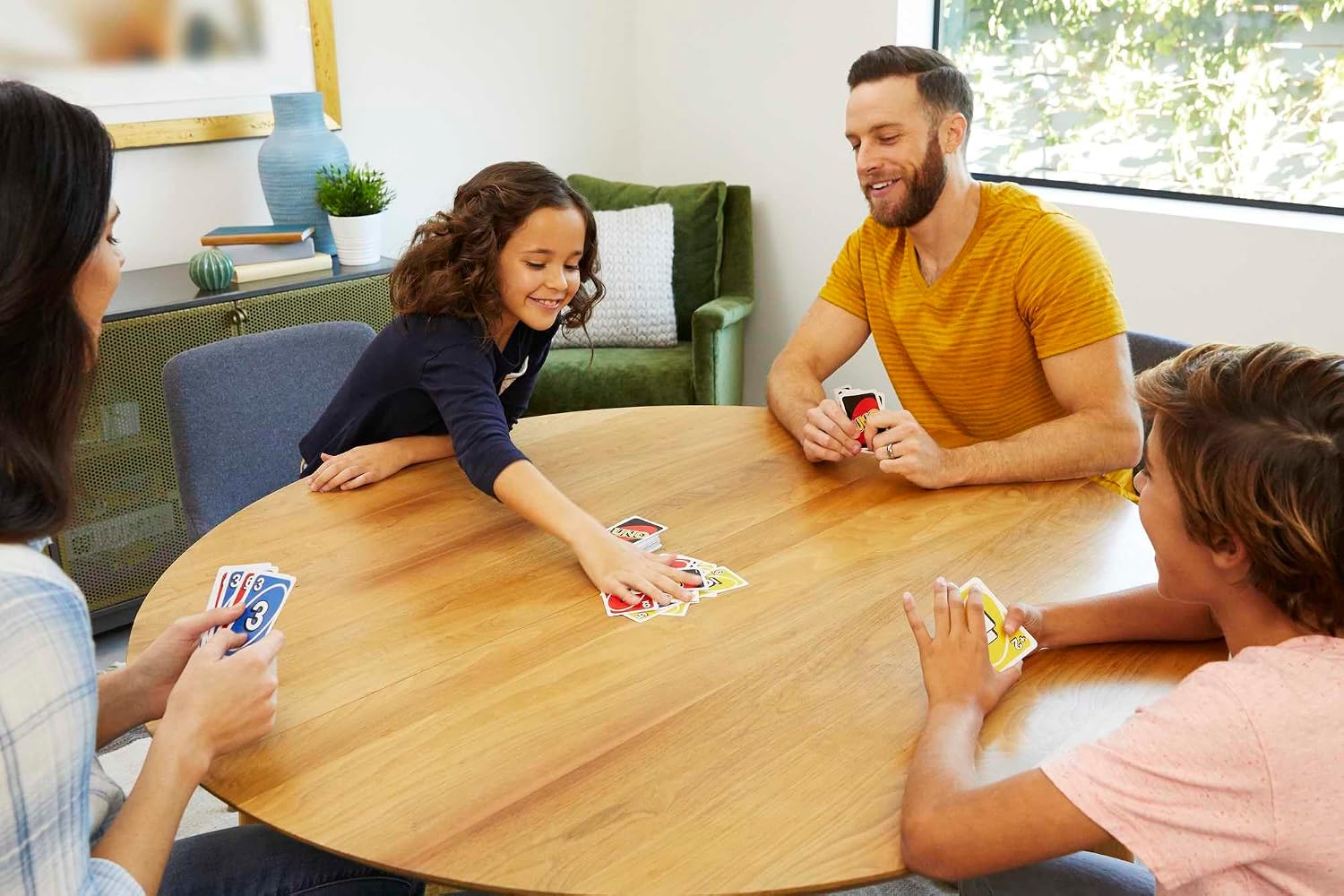 Detalle 2 de Mattel Games UNO Deluxe, jeu de cartes UNO 2-10