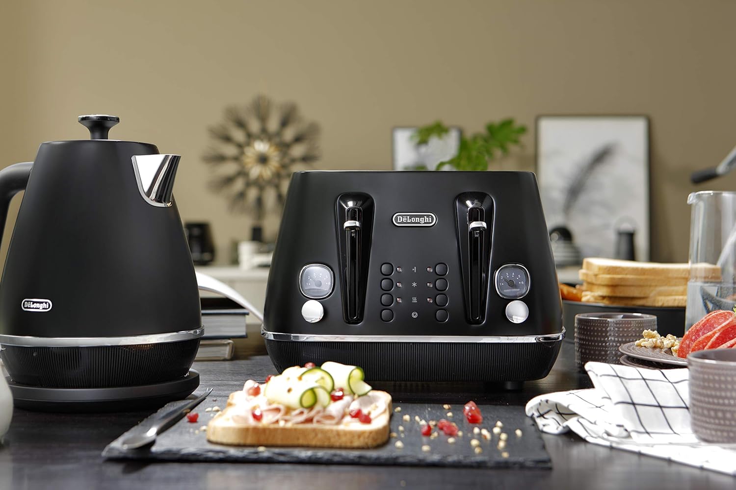 Thumbnail 4 de De'Longhi Distinta X CTIN4003.BK Designer 4 Slice Toaster