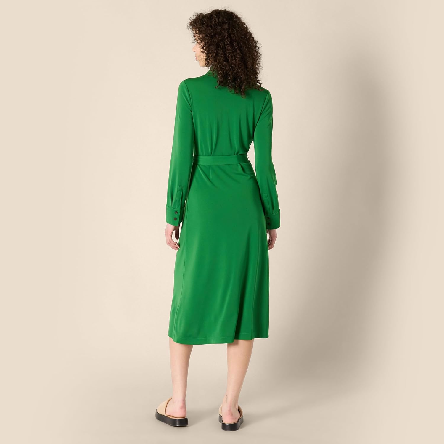 Thumbnail 2 de Amazon Essentials Women’s Regular Fit Long Sleeve Matte Jersey Collared Midi Shirt Dress