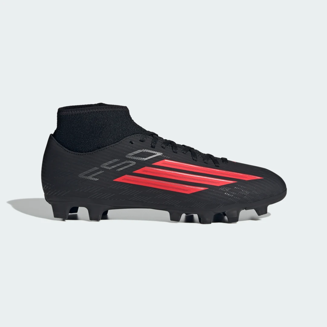 Detalle de adidas F50 CLUB, bota de fútbol de caña media para césped natural seco y multisuperficie
