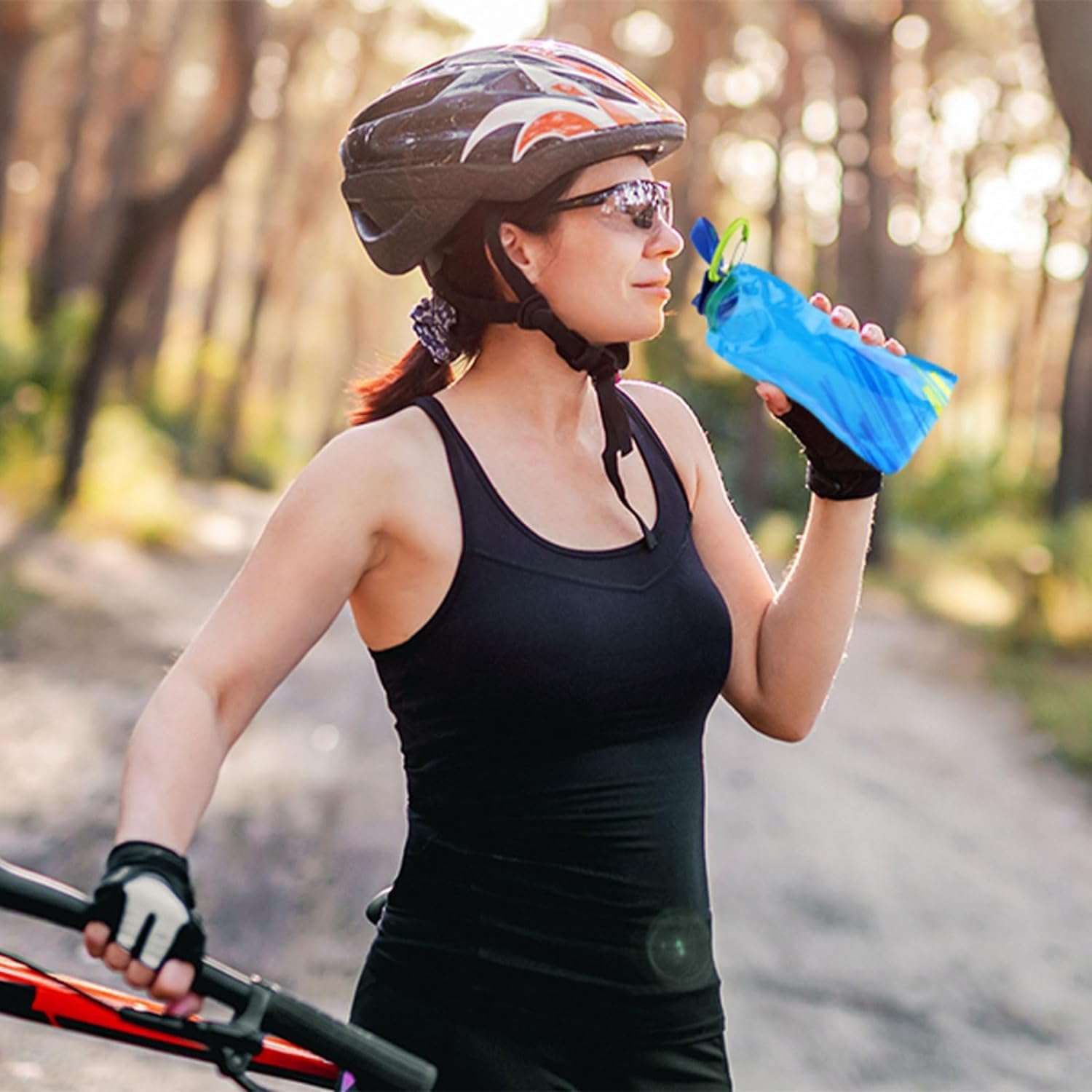 Detalle de VIEVRE faltbare Trinkflaschen-Set (4 Stück) – BPA-frei, 700 ml, Blau/Weiß