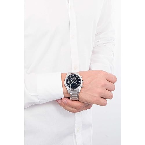 Detalle de Casio EFR-571D-1AVUEF reloj clásico de acero