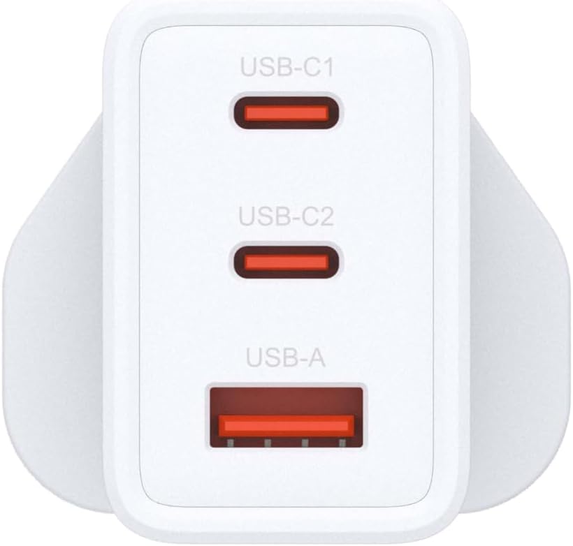 Detalle de D-Link DCP-651 65W GaN Fast Charger review: compact travel multi-port powerhouse