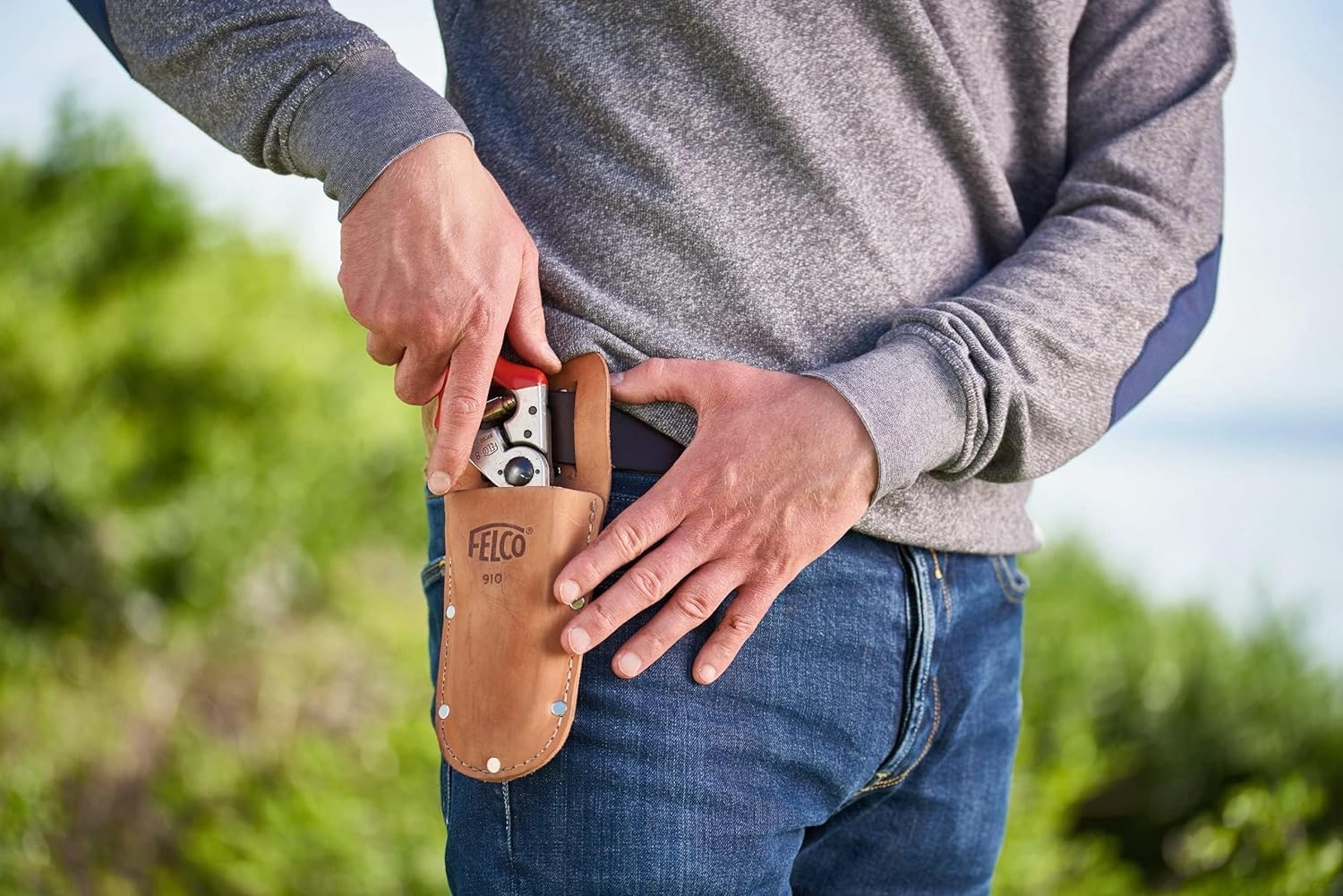 Detalle de FELCO 910 Ledertasche – Ledertasche für Gartenschere, Gürteletui mit Clip & Schlaufe