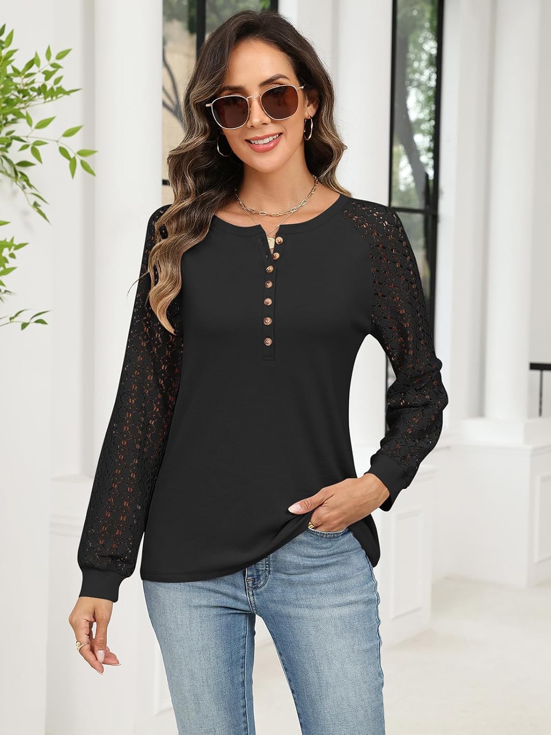 Detalle de Minetom Women's Lace-Sleeve Henley Top, Long Sleeve Cotton Blend