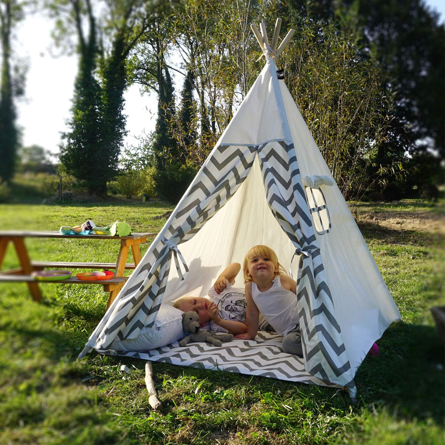 Detalle 2 de p:os Hej Lønne - Tenda Tipi Bianca con punte grigie per bambini