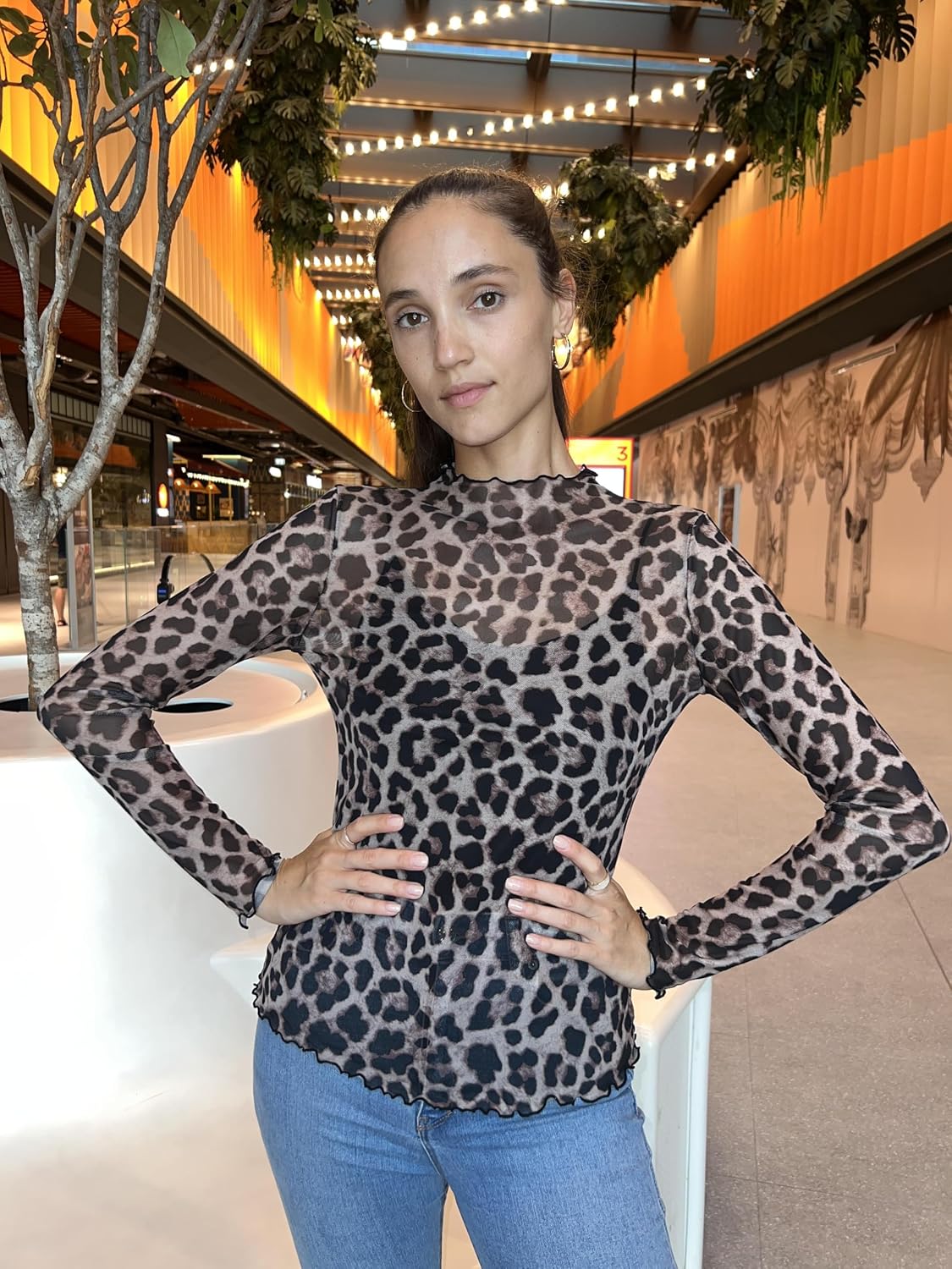 Detalle de Zeagoo Damen Mesh T-Shirt (transparentes Netzoberteil) mit langen Ärmeln und Stretch – Party- und Clubwear