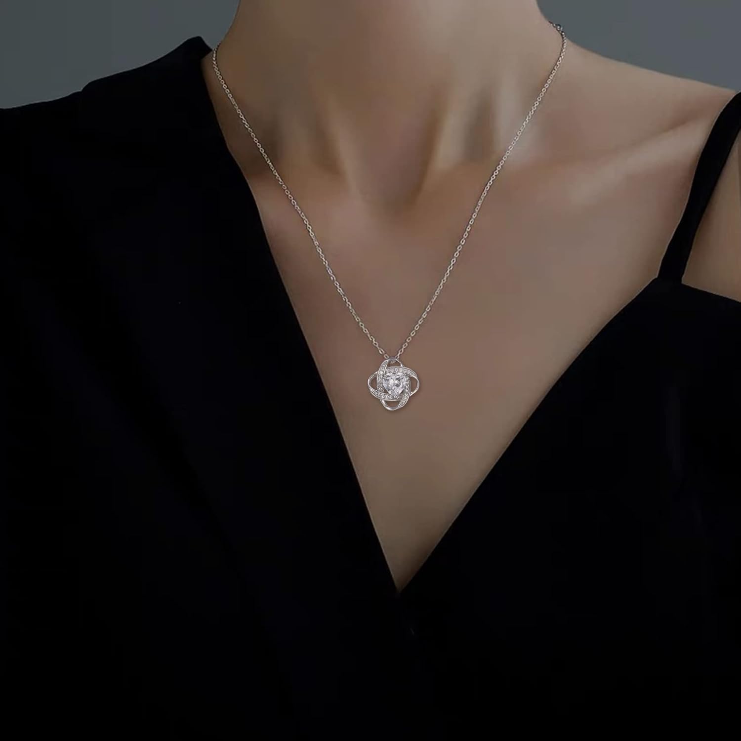 Thumbnail 1 de EPIRORA Dainty Silver Love Knot Pendant Necklace with Cubic Zirconia