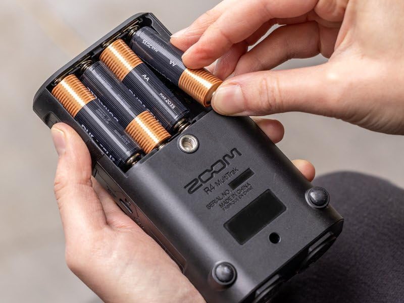 Detalle de ZOOM R4 4トラックMTR 32bitフロート録音対応・キャリングポーチセット