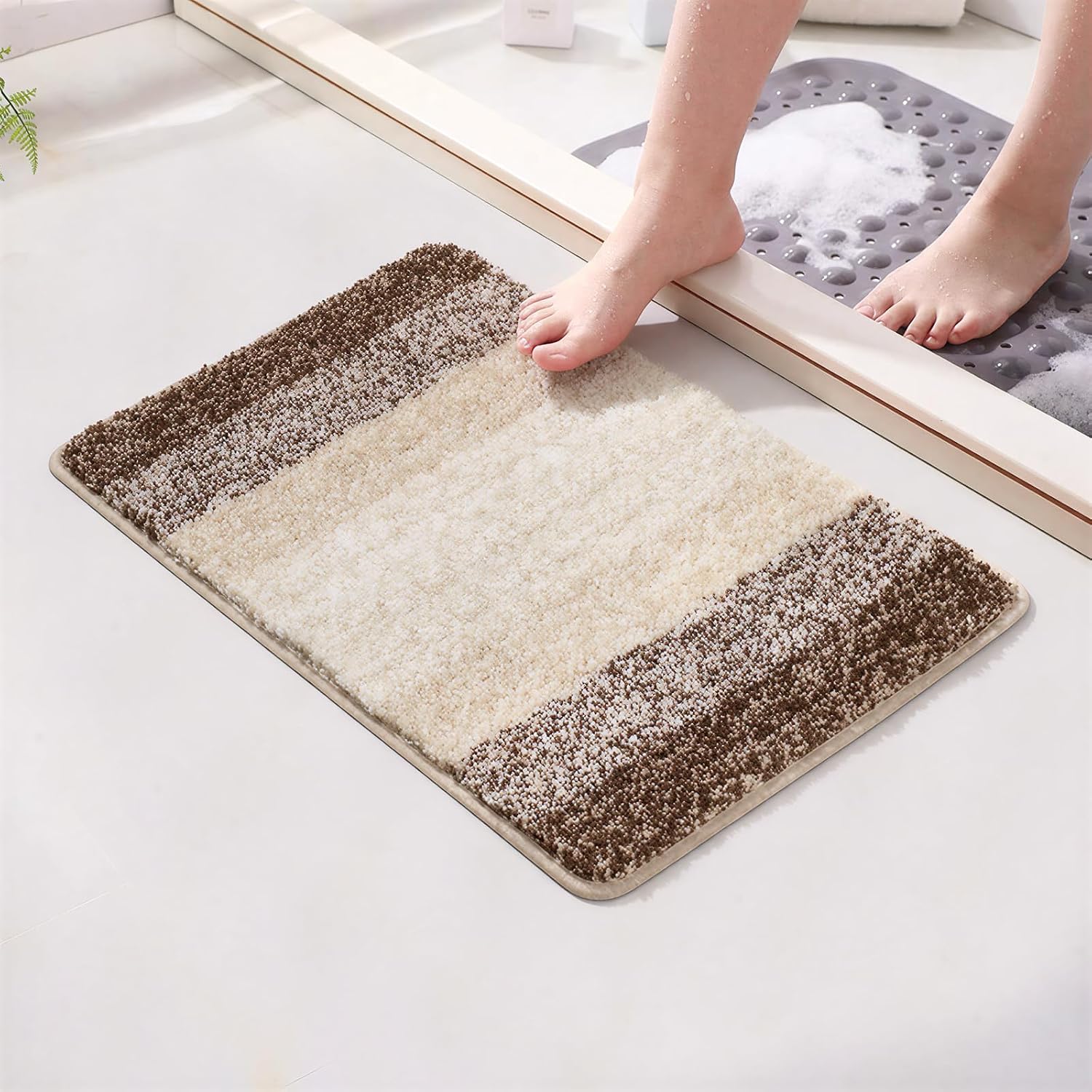 Detalle de Famibay Badteppich rutschfest – rutschfester, saugfähiger Badvorleger aus Mikrofaser (Beige)