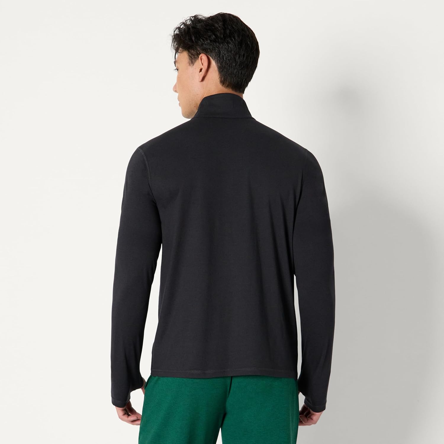 Thumbnail 2 de Amazon Essentials Men’s Athletic Soft Performance Lightweight Quarter-Zip Hoodie