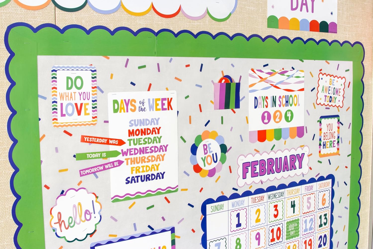 Thumbnail 6 de Teacher Created Resources Classroom Calendar Bulletin Board, 110 Pieces