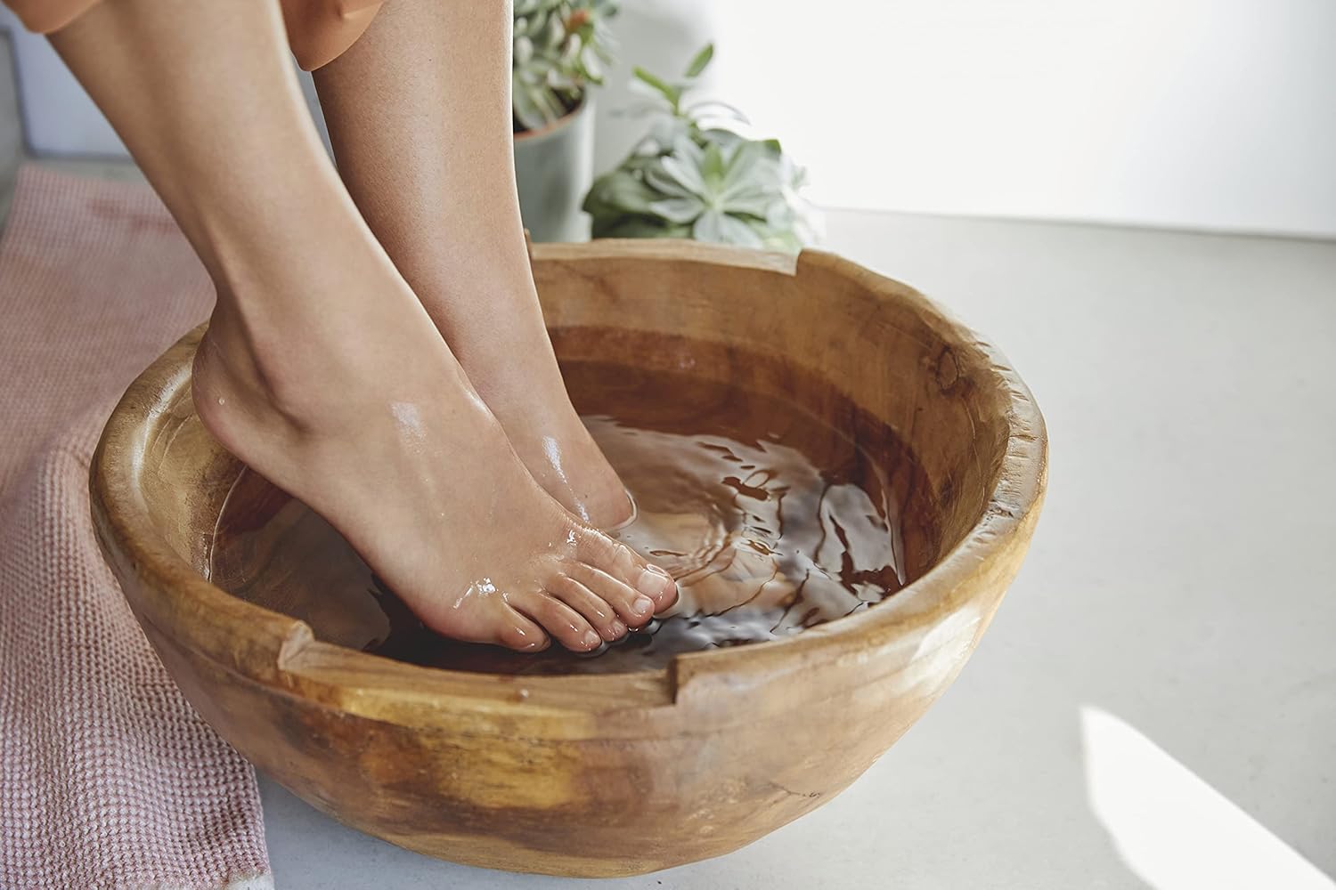 Thumbnail 3 de Kneipp Vitalisierendes Pflege-Fußbad mit 20% Urea (600 g) – für trockene, beanspruchte Füße