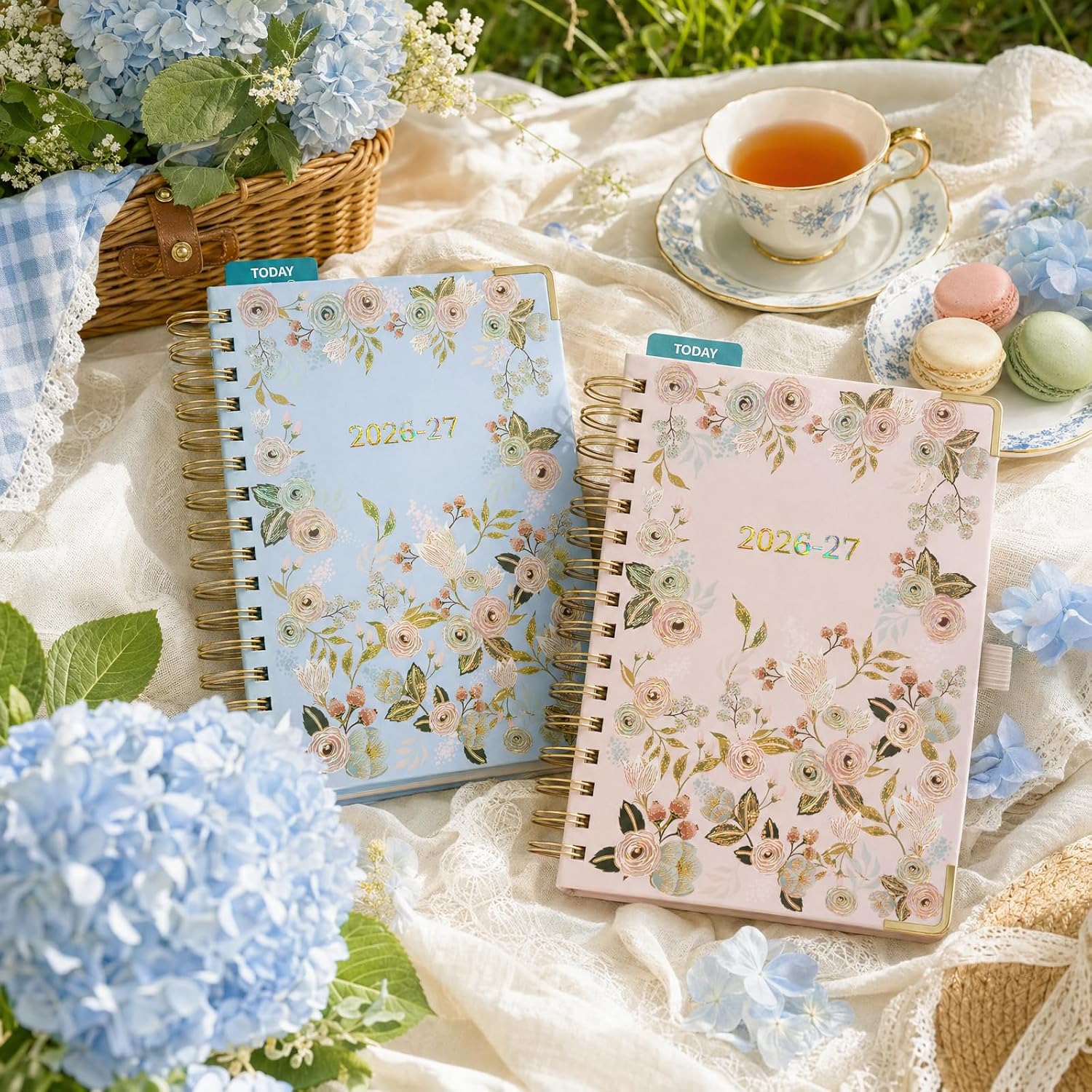 Detalle 2 de BEZEND A5 Academic Diary 2026-2027: Week to View, Floral Pink Hardcover