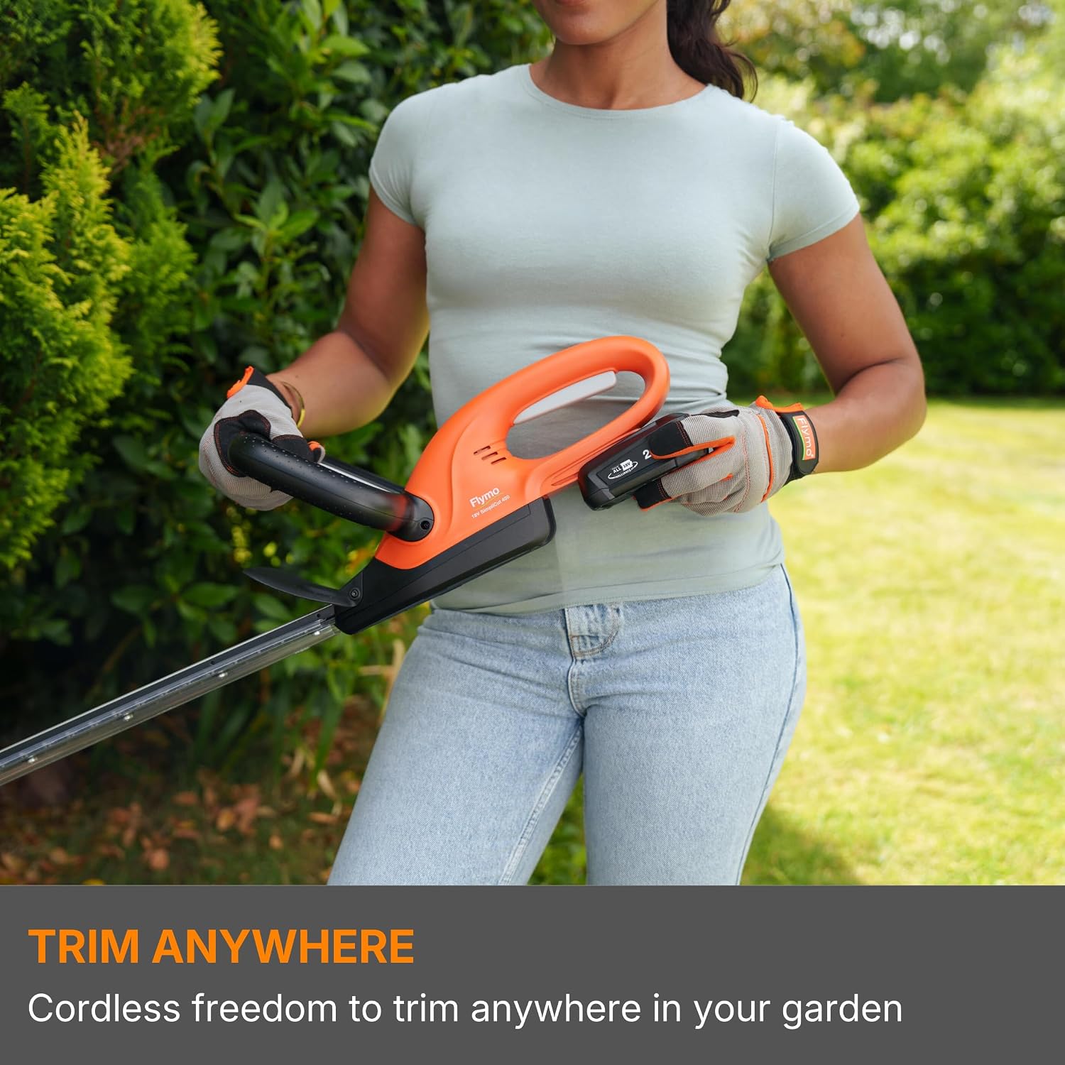 Thumbnail 5 de Flymo 18V SimpliCut 450 Hedge Trimmer (with battery and charger) — 45cm dual action blades