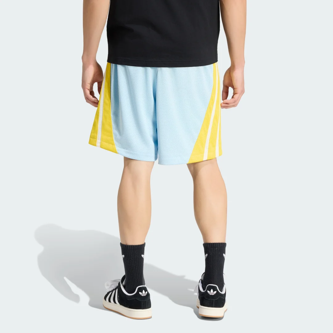 Detalle 2 de Pantalón corto Originals Santiago de Adidas: opinión y criterios de compra