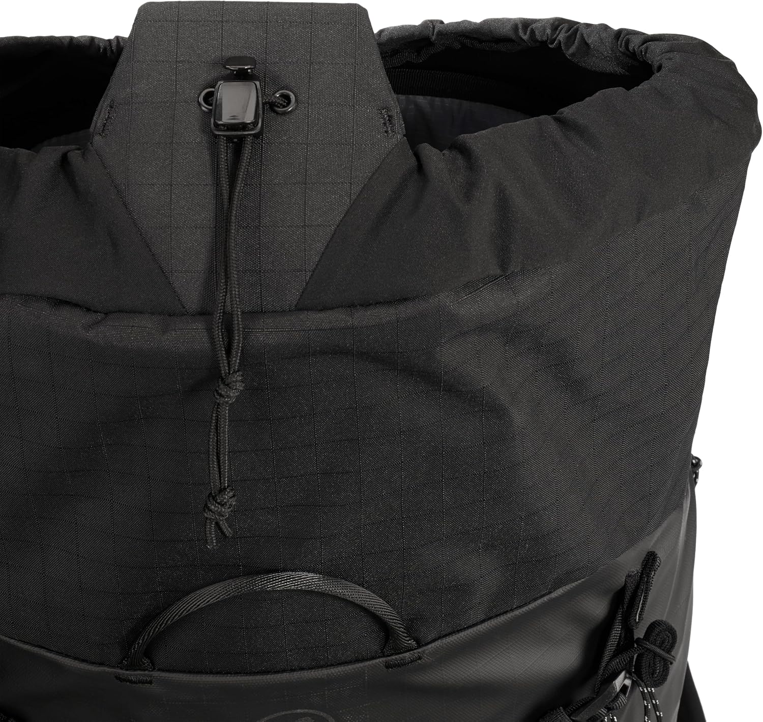 Detalle de Mammut Alto 24 Zaino Unisex – Adulto (Pacco da 1): compatto, resistente e versatile per escursioni quotidiane