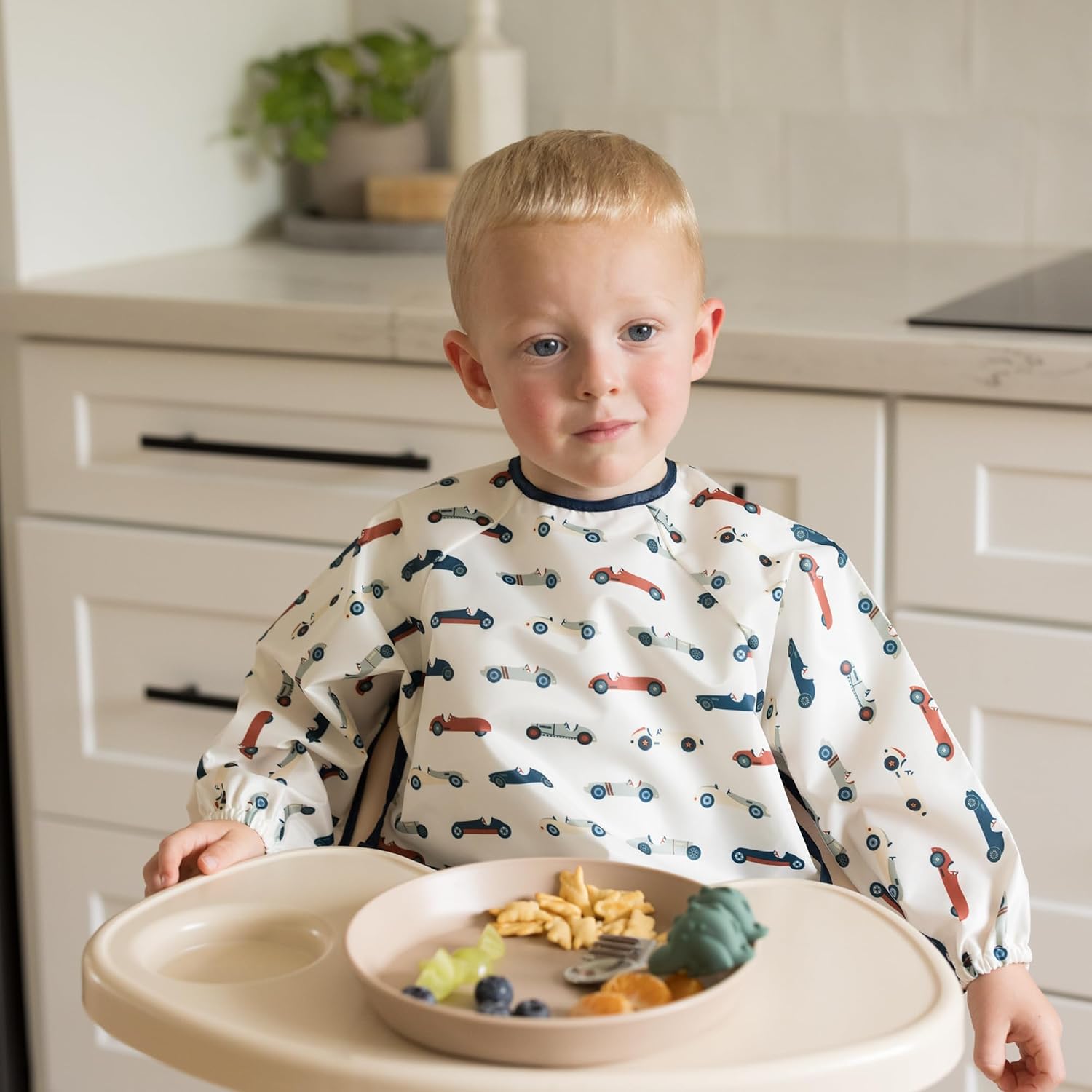 Detalle 1 de Tiny Twinkle Long Sleeve Bib, Waterproof 2-Pack Smocks, 6-24M