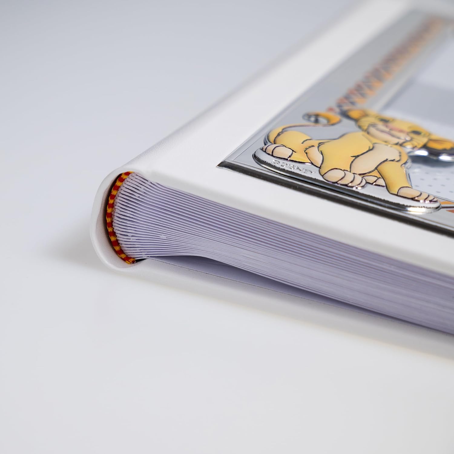 Detalle 1 de VALENTI & CO. DA611 2BI – album dziecięcy Simba, srebrny, ze sztucznej skóry