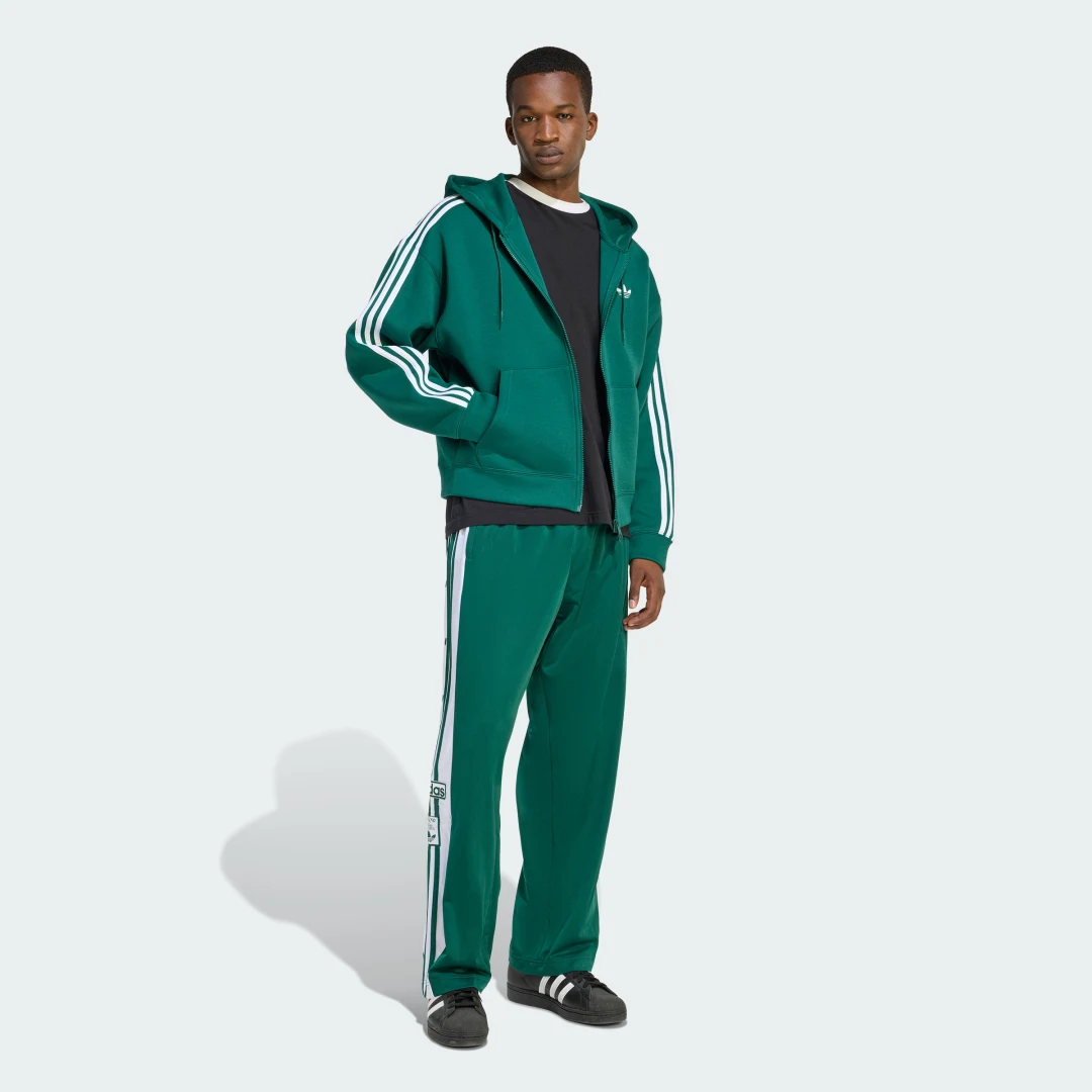 Detalle de Chaqueta holgada de tejido técnico Spacer con capucha Adidas Adicolor – Verde
