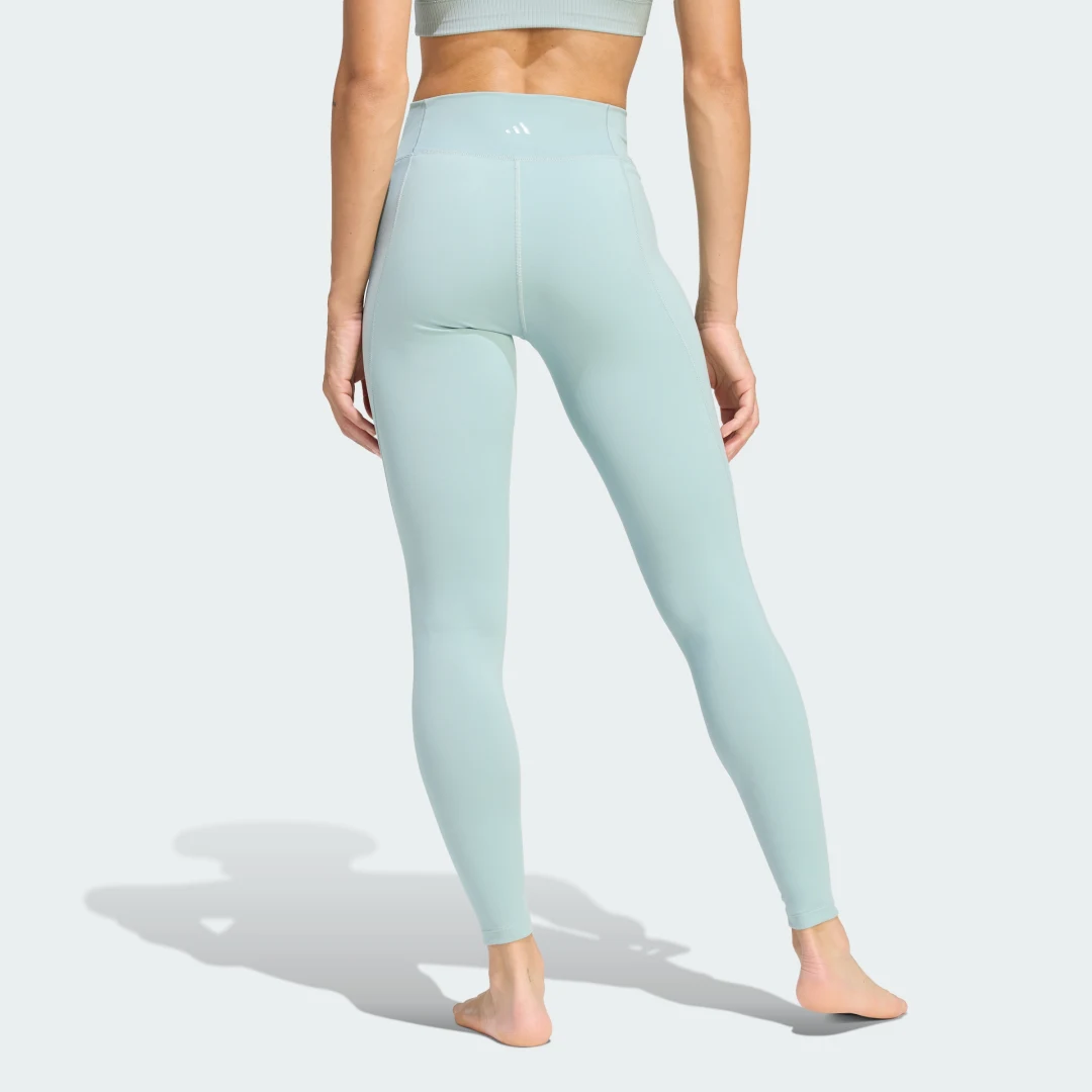 Detalle 2 de Mallas largas All Me Essentials de Adidas — color Verde