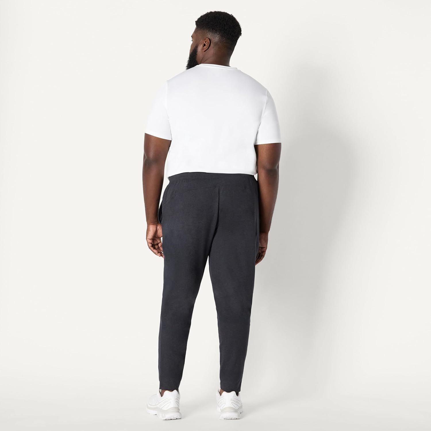 Thumbnail 6 de Amazon Essentials Herren Funktions-Jogginghose schmal zulaufend (Relaxed Fit) mit Performance-Stretch