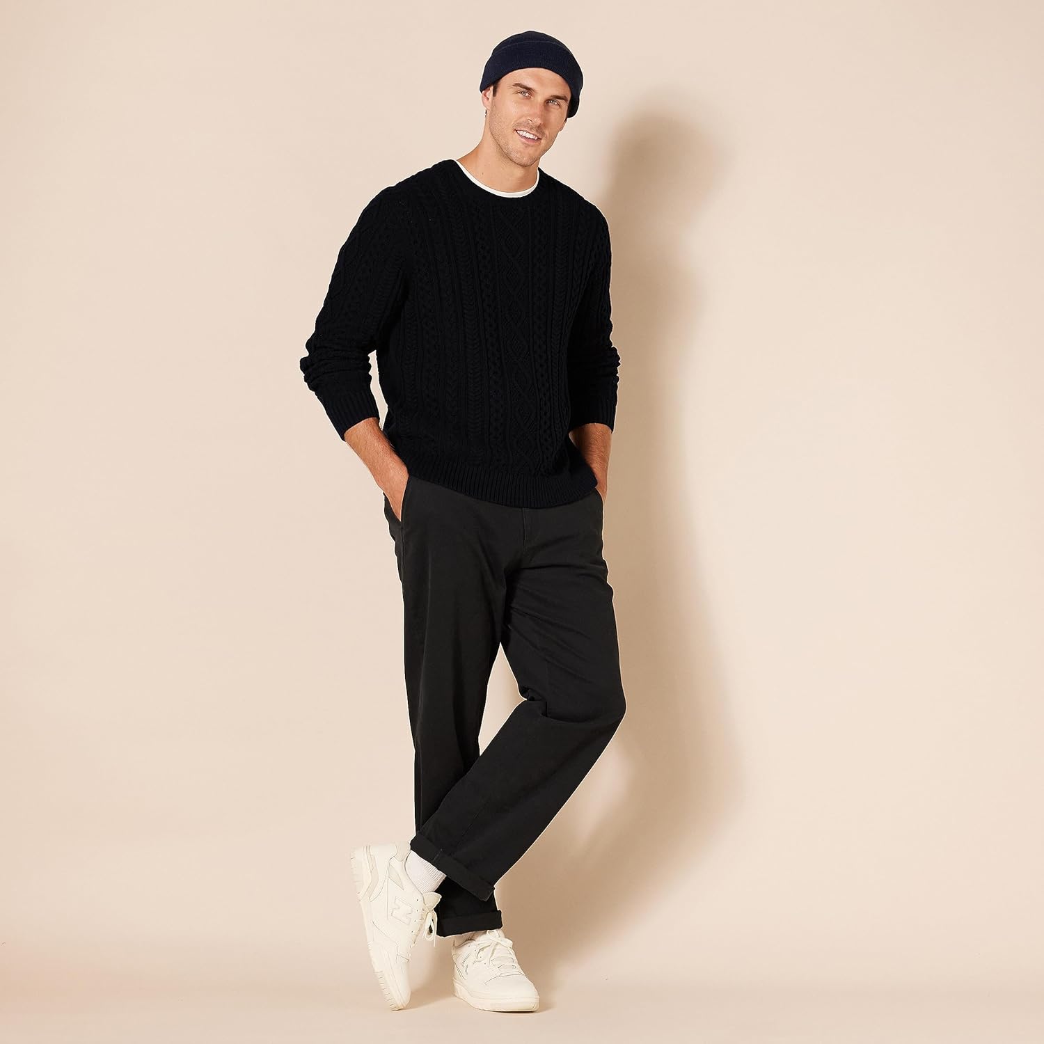 Thumbnail 6 de Amazon Essentials Herren-Pullover mit Rundhalsausschnitt aus 100% Baumwolle und Zopfmuster