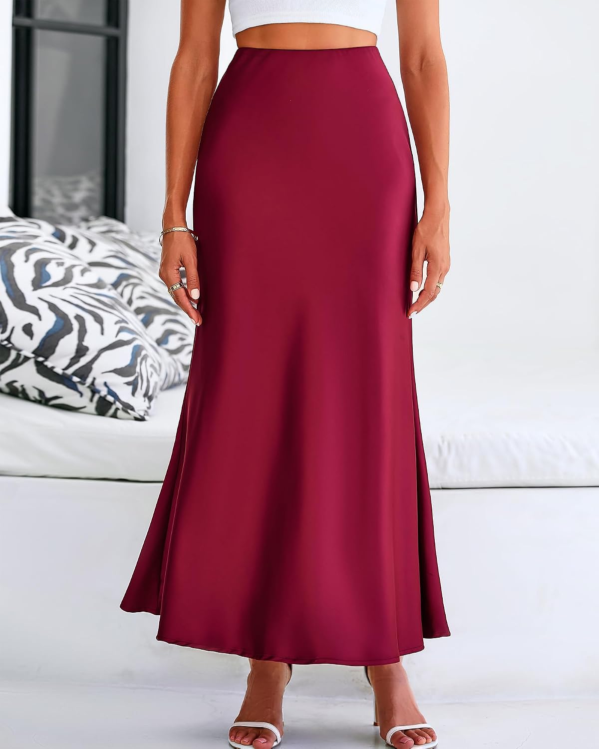 Thumbnail 1 de BTFBM BT474 Women's Satin Mermaid Maxi Skirt, High-Waisted