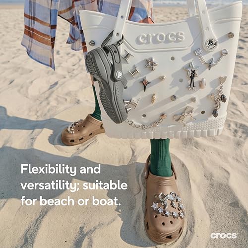 Detalle de Crocs Classic Clog 39-40 EU Latte – leichter, flexibler Komfort mit Bio-Mischung