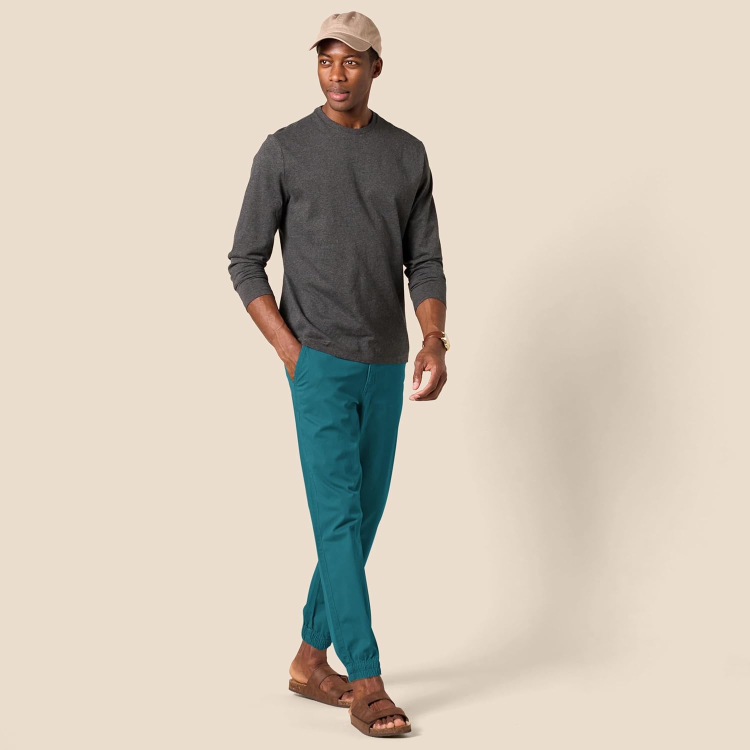 Thumbnail 4 de Amazon Essentials Men’s Straight-Fit Chino Jogger Trousers