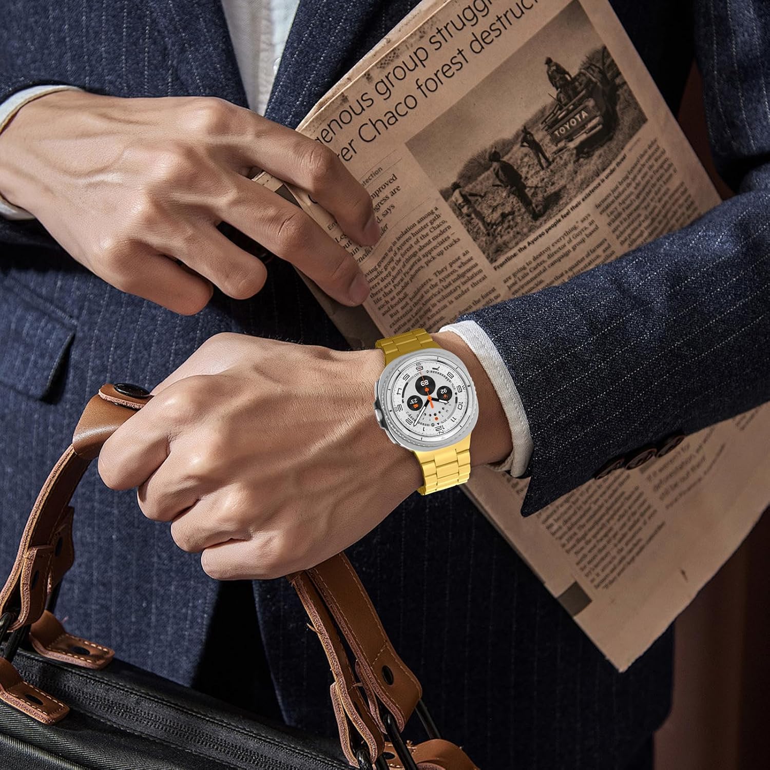 Detalle 2 de LEIXIUER Metal Strap for Samsung Galaxy Watch 8 & Classic 46mm — Titanium Stainless Steel with Folding Clasp