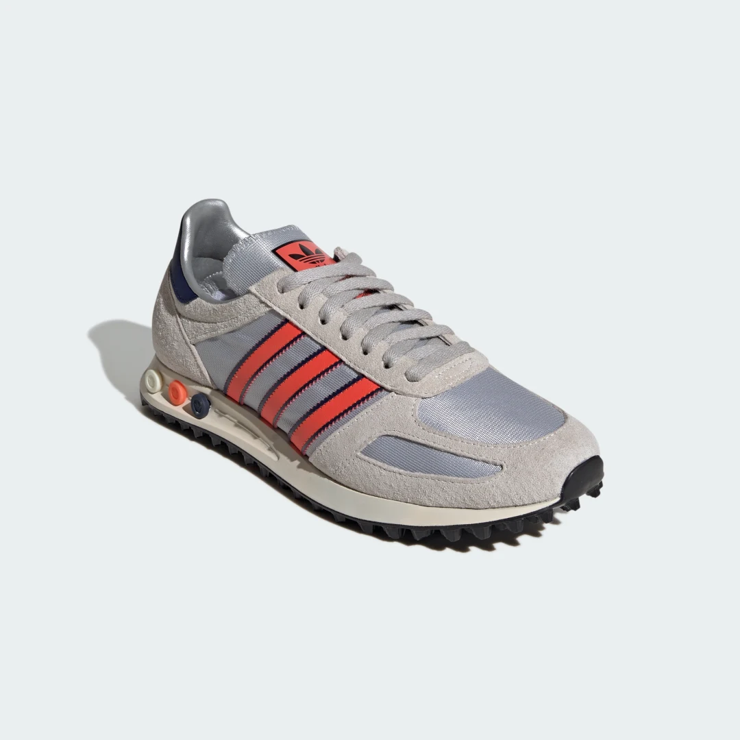 Detalle 2 de Adidas LA TRAINER OG Plateadas: guía de compra de las zapatillas para uso diario