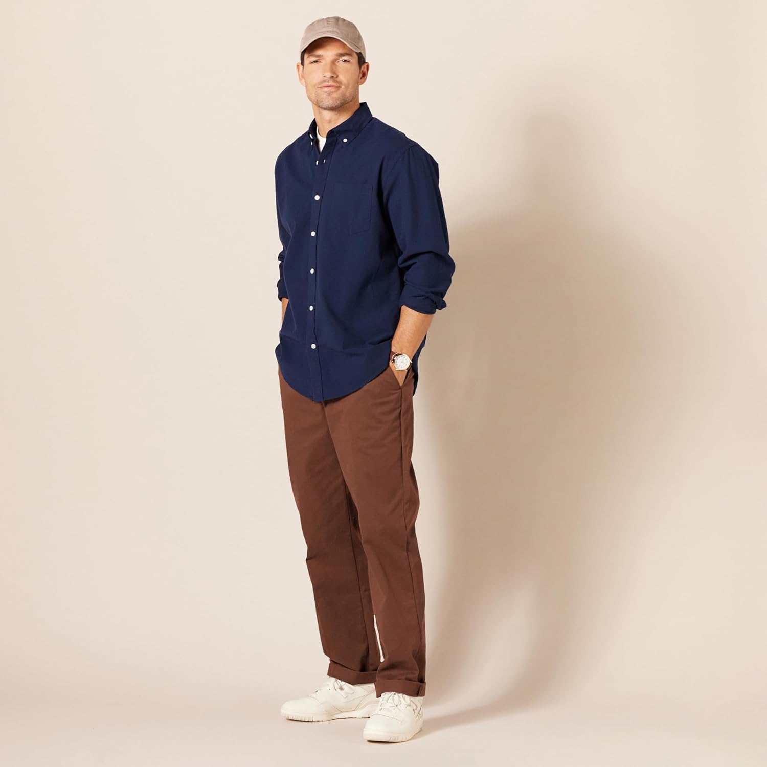 Thumbnail 2 de Amazon Essentials Men’s Classic-Fit Wrinkle-Resistant Flat-Front Chino Trousers (Big & Tall)