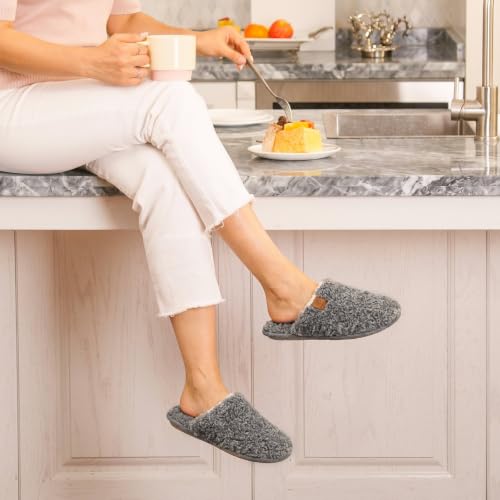 Detalle de EverFoams Women's Fuzzy Slippers Memory Foam Warm Shoes – Light Grey (UK 5–6)
