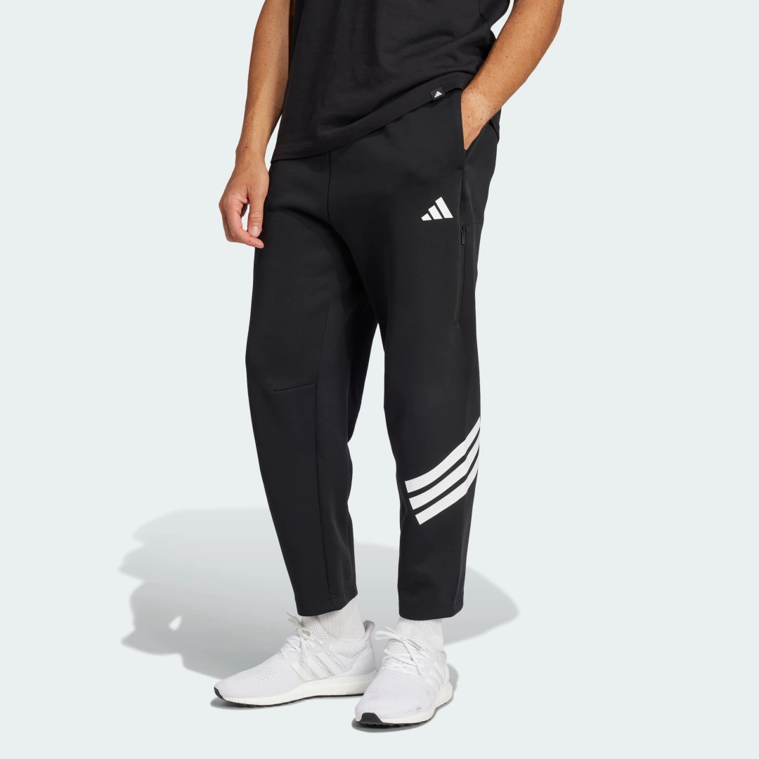Detalle de Adidas Pantalón Future Icons Pocket 3 bandas negro
