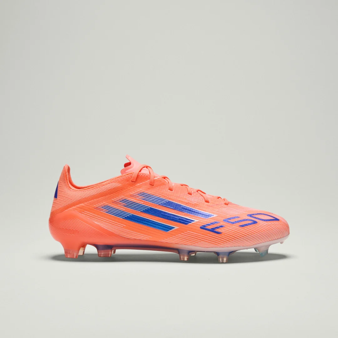 Detalle de Bota F50 Elite césped natural seco de Adidas