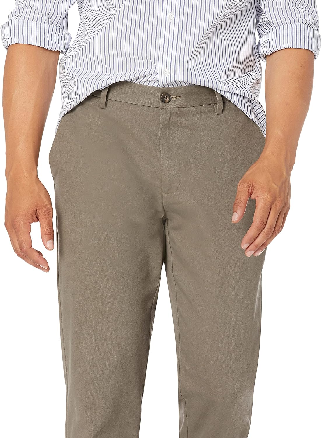 Thumbnail 2 de Amazon Essentials Men’s Straight Fit Wrinkle-Resistant Flat-Front Casual Chino Trousers