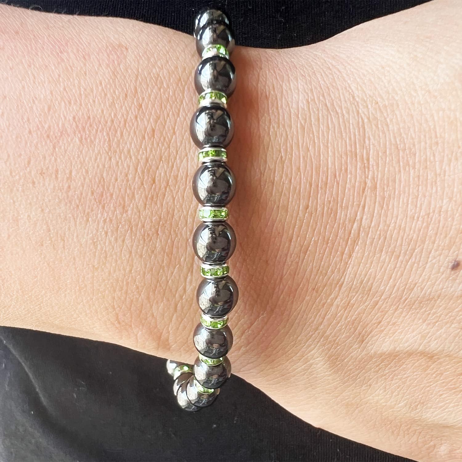 Detalle 1 de Apocalyptic-K Magnetic Hematite Bracelet,6/8MM,Magnetic Bracelet with Rhinestones,Antistatic,Eliminate static electricity,
Apocalyptic-K Magnetic Hematite Bracelet,6/8M…
