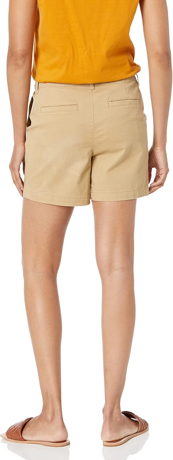 Thumbnail 1 de Amazon Essentials Women's Mid-Rise Slim-Fit 5-Inch Inseam Khaki Shorts