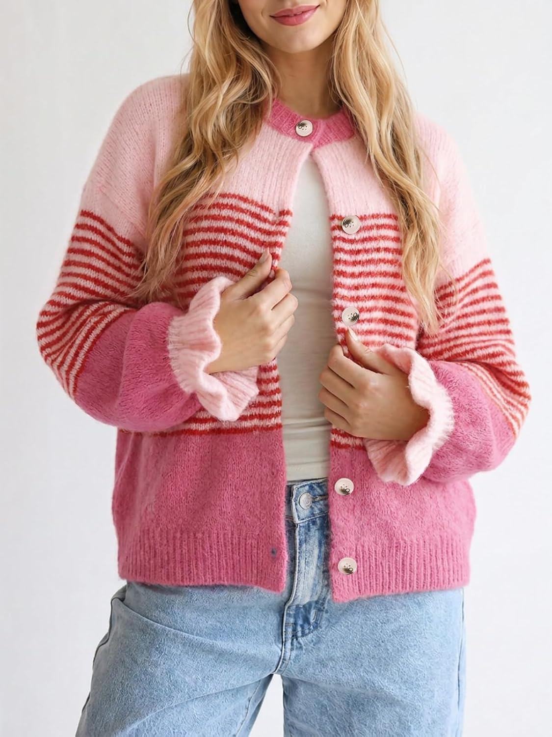 Detalle 1 de Saodimallsu Striped Button-Front Cardigan with Color Blocking and Ruffle Cuffs