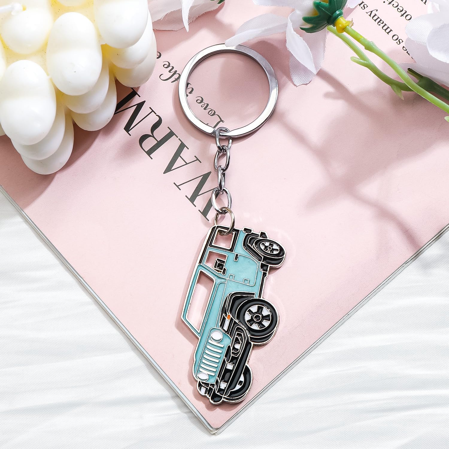 Thumbnail 2 de Gallkeat Mini Car Model Keychain: Blue Metal Charm for Everyday Style