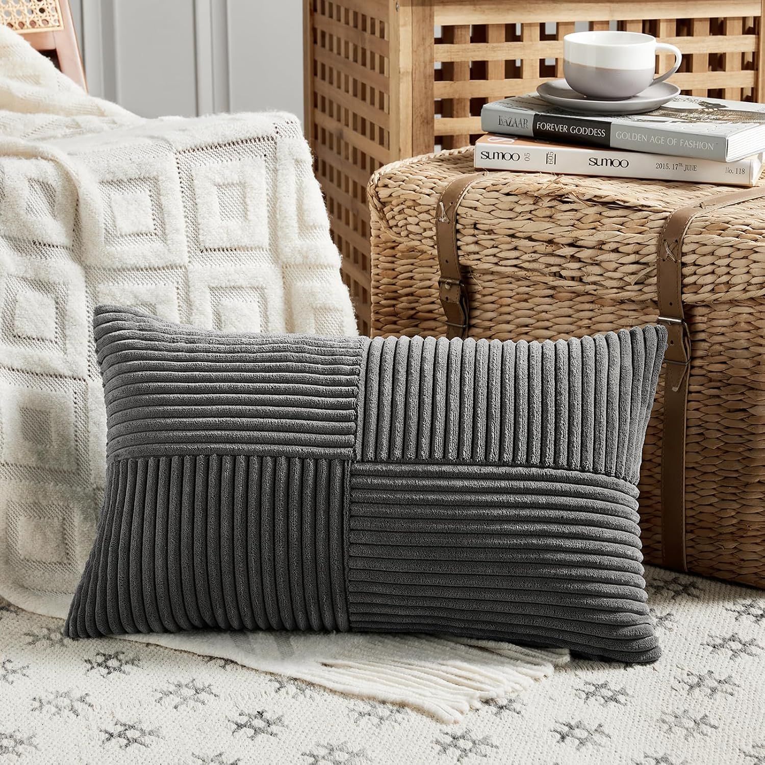 Detalle de FDTERN 2er Set Dunkelgrau Kordsamt Kissenbezug 35x60 cm – Hautfreundlich, streifenförmiges Design