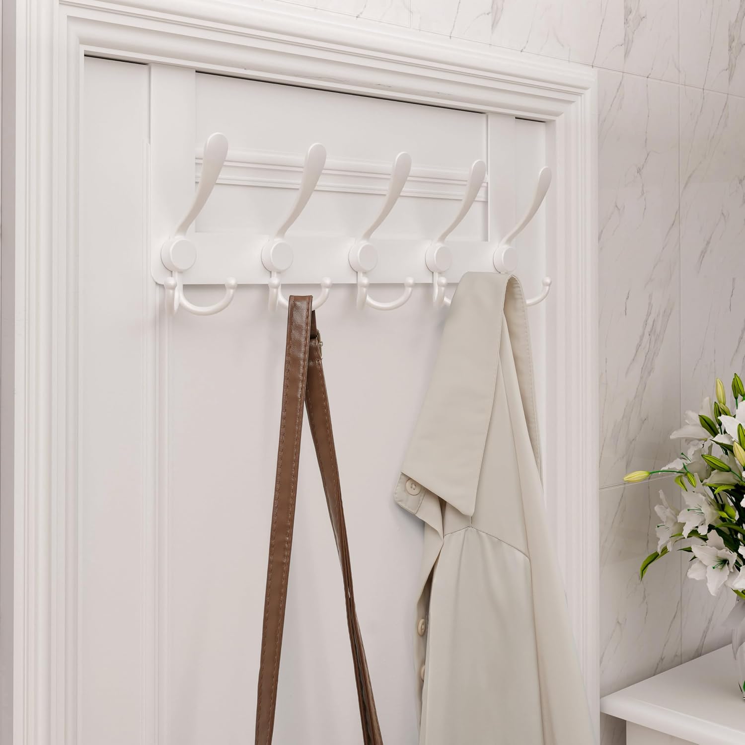 Detalle 2 de HONSKY Over Door Hook – Stylish 5 Triple Hooks (White) door towel rack