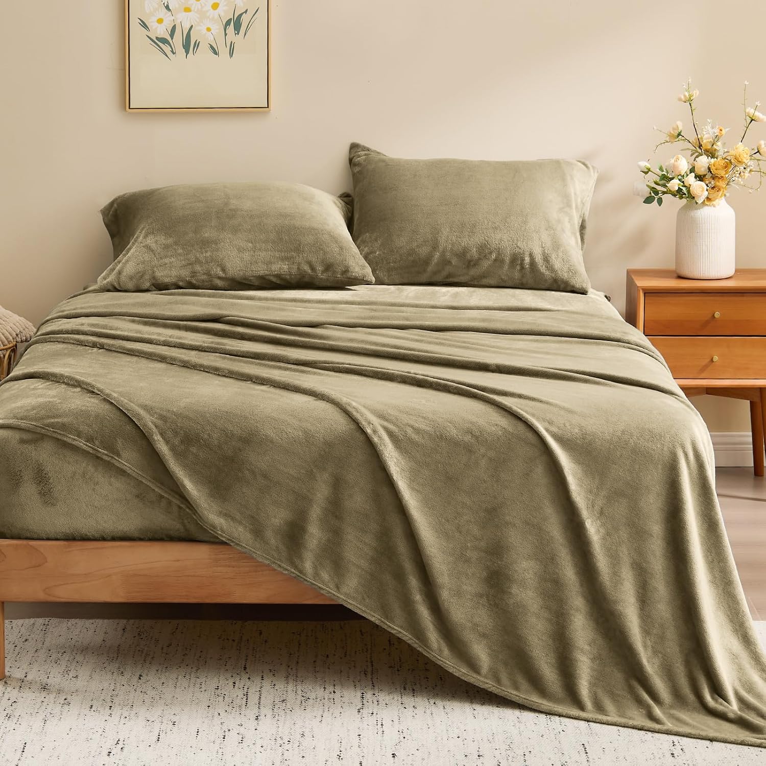 Detalle 2 de BEDELITE King Flannel Sheets, Camel Microfiber, 4-Piece Set with 16-Inch Pocket