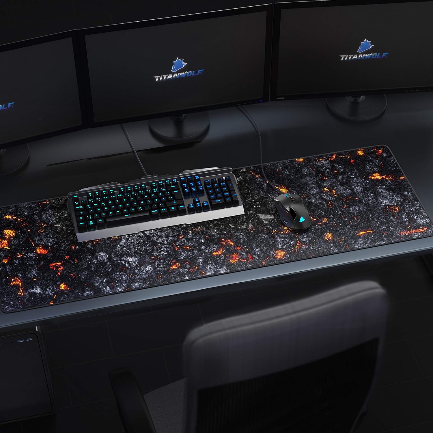 Detalle 2 de TITANWOLF Gaming-Mauspad „Titanwolf Lava“ (1200x400 mm) – XXXL Übergröße für mehr Platz und präzise Maussteuerung