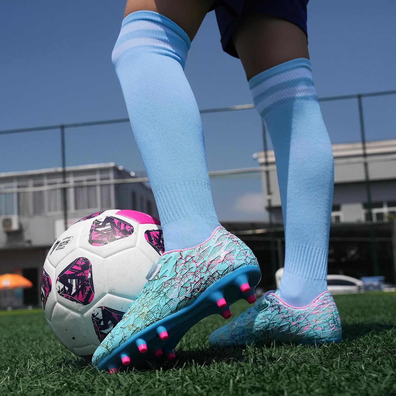 Detalle de brooman Kids Firm Ground Soccer Cleats with Hook-and-Loop Closure and Soccer Socks