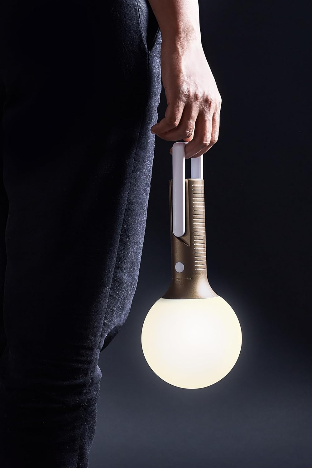 Thumbnail 6 de Lexon Lampe LED Multiposition – utilisation intériore/extériore, lumière blanche froide (Doré)