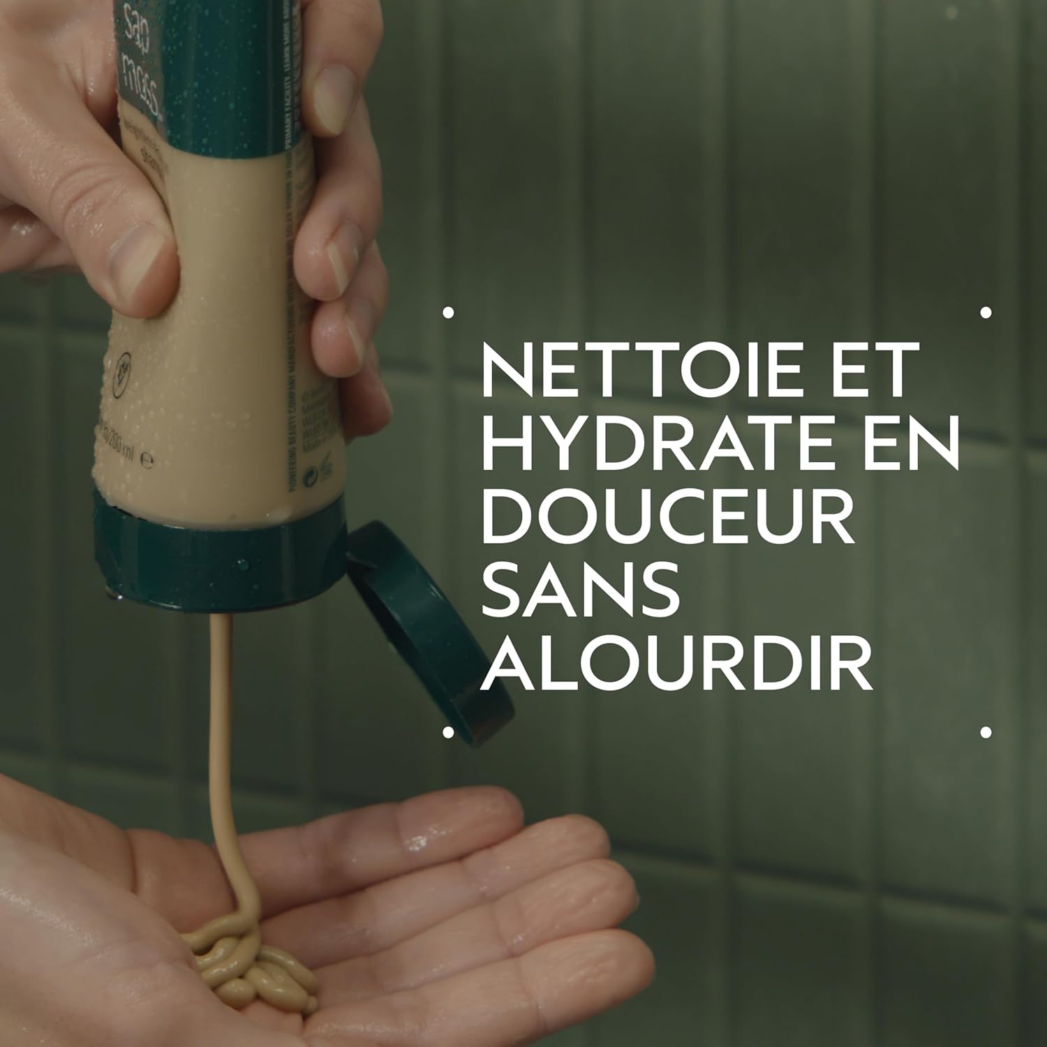 Detalle 2 de Aveda Sap Moss Shampooing hydratant ultra-léger — hydratation sans alourdissement (200 ml)