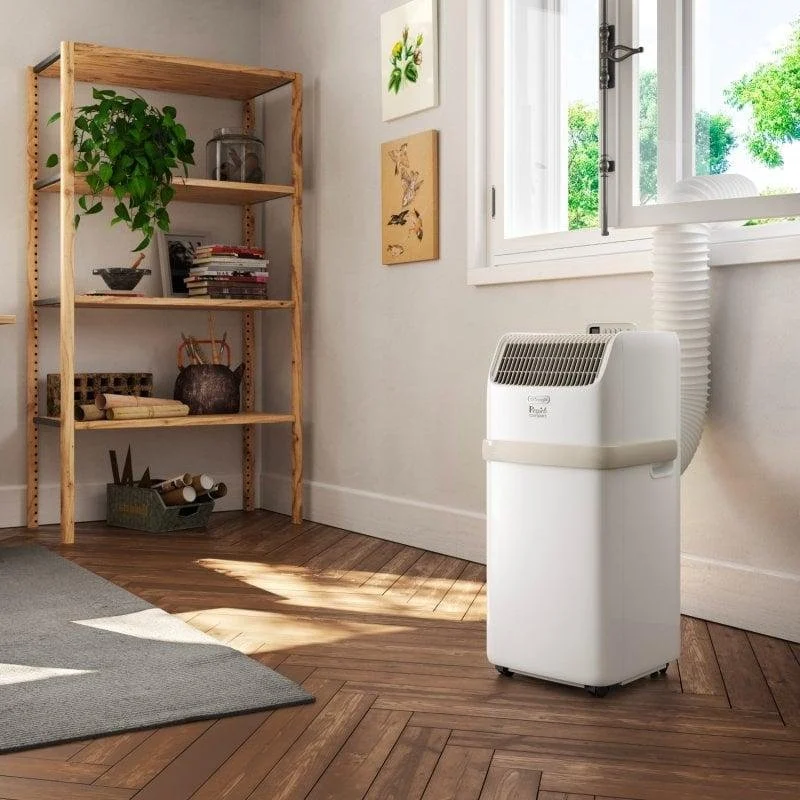 Detalle de Aire Acondicionado Portátil DeLonghi PAC ES72 Classic: movilidad, control y deshumidificación para estancias de tamaño medio